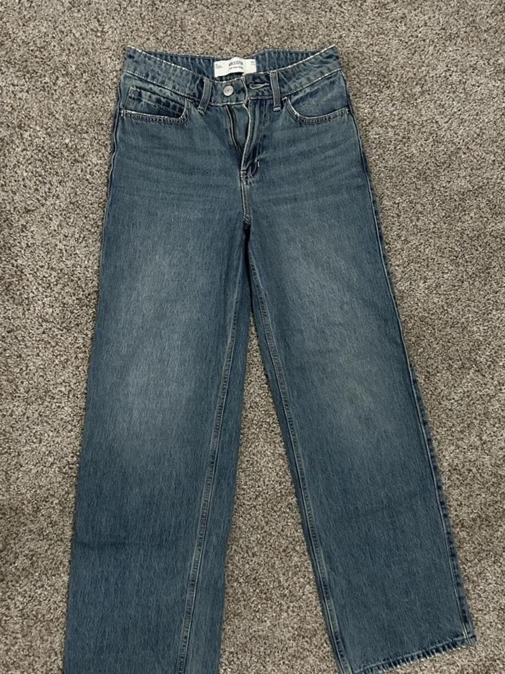 Classic Wide-Leg Women's Jeans in Medium Blue